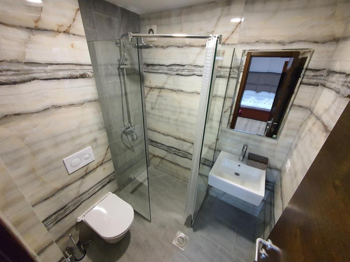 Hotel Oferta Призрен Экстерьер фото