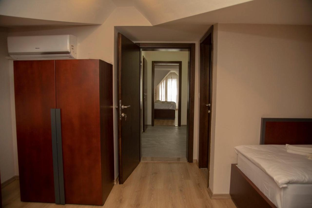 Hotel Oferta Призрен Экстерьер фото